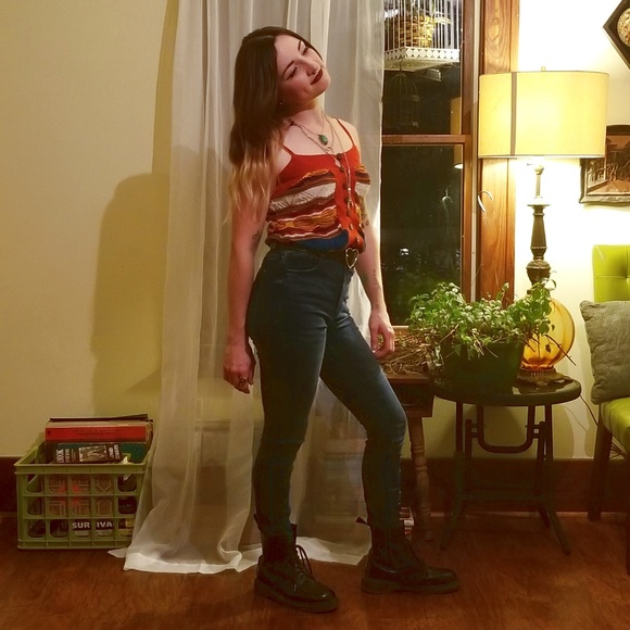 π§‘ XOXO Sweater Tank Top π§‘ - Picture 2 of 5